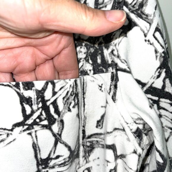 Humor The Danish Flavor Button Front Shirt Mens Size Medium M Graphic Print - Picture 7 of 9